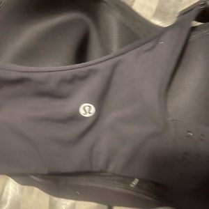 All powered up bra Lululemon in black